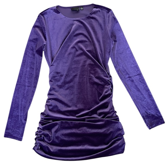 Bodycon Longsleeve Dress - Picture 5 of 5